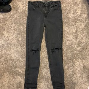 American Eagle Super Hi-Rise Black Ripped Jeggings
